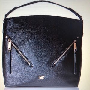 MICHAEL KORS LARGE EVIE BAG
